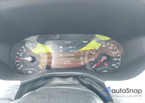 2023 Jeep Compass Latitude 4X4 z USA, uszkodzony, nr VIN 3C4NJDBN5PT514975